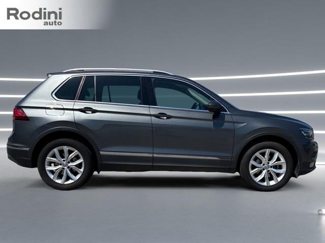 VOLKSWAGEN Tiguan usata, con Airbag laterali
