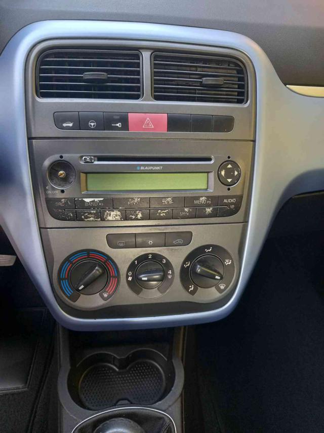 FIAT Grande Punto usata 17