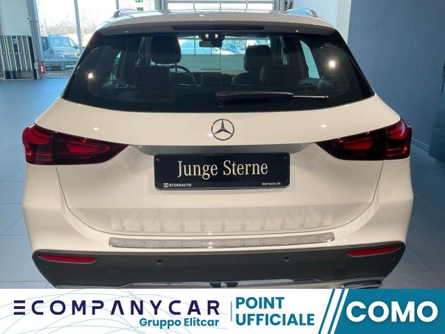 MERCEDES-BENZ GLA 180 usata, con Alzacristalli elettrici