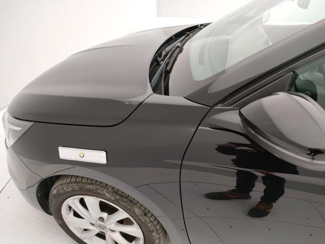 OPEL Corsa usata, con Luce d