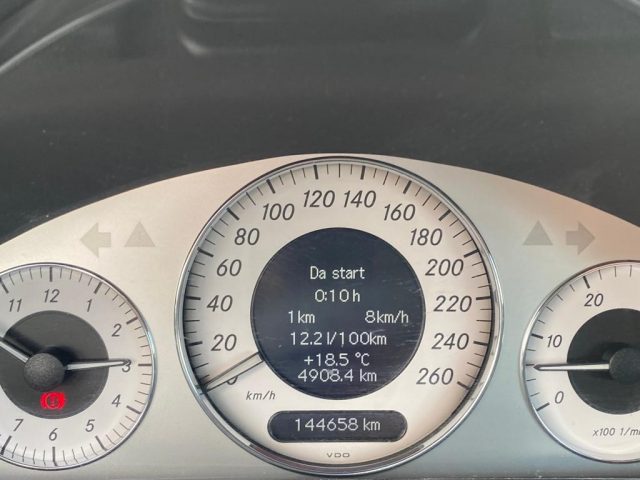 MERCEDES-BENZ CLK 320 usata, con Specchietti laterali elettrici