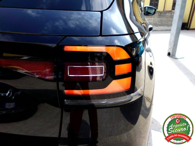 VOLKSWAGEN T-Cross usata, con Sensori di parcheggio posteriori