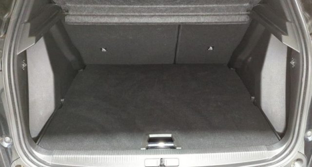 PEUGEOT 2008 usata, con Airbag Passeggero