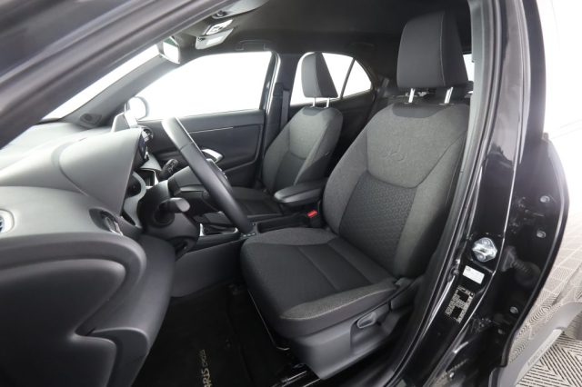 TOYOTA Yaris Cross usata 2