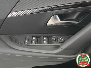 PEUGEOT 2008 usata, con Touch screen