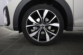 VOLKSWAGEN Taigo usata 8