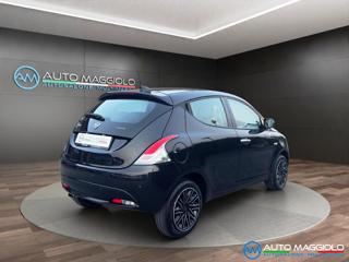 LANCIA Ypsilon usata, con Autoradio