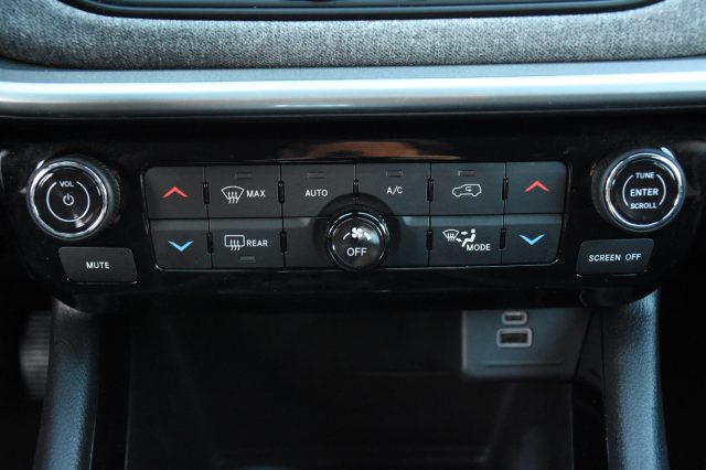 JEEP Compass usata, con Servosterzo