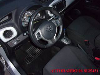 TOYOTA Yaris usata, con Specchietti laterali elettrici