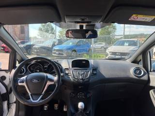FORD Fiesta usata, con Chiusura centralizzata