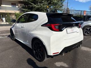 TOYOTA Yaris usata, con Autoradio