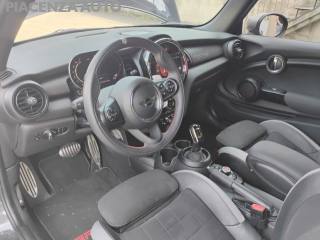 MINI John Cooper Works usata, con Boardcomputer