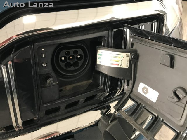 SKODA Superb usata, con Controllo automatico clima