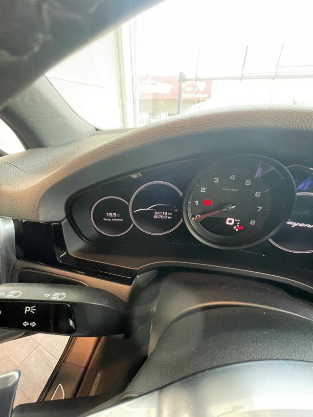 PORSCHE Cayenne usata, con Volante in pelle