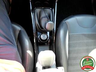 PEUGEOT 2008 usata, con USB
