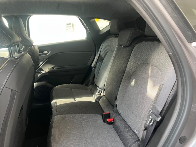 RENAULT Captur usata, con Bracciolo