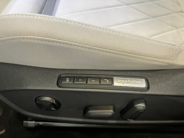 VOLKSWAGEN Golf usata, con Cerchi in lega