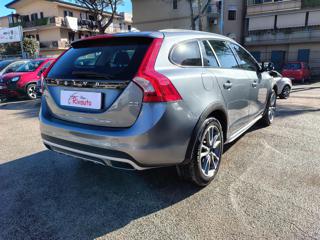 VOLVO V60 Cross Country usata, con Interni in pelle