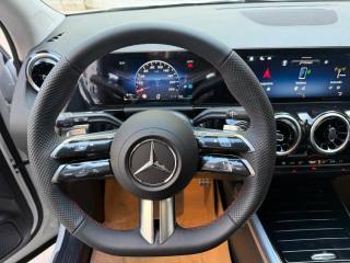 MERCEDES-BENZ GLA 180 usata, con Controllo elettronico della corsia
