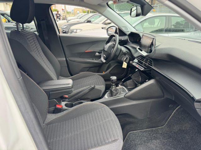 PEUGEOT 2008 usata, con Controllo automatico clima