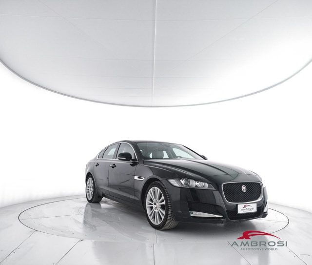JAGUAR XF usata 1
