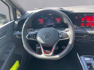 VOLKSWAGEN Golf usata, con Controllo automatico clima