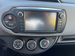 TOYOTA Yaris usata, con Autoradio digitale