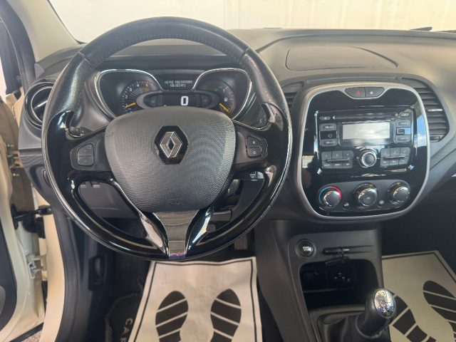 RENAULT Captur usata 21