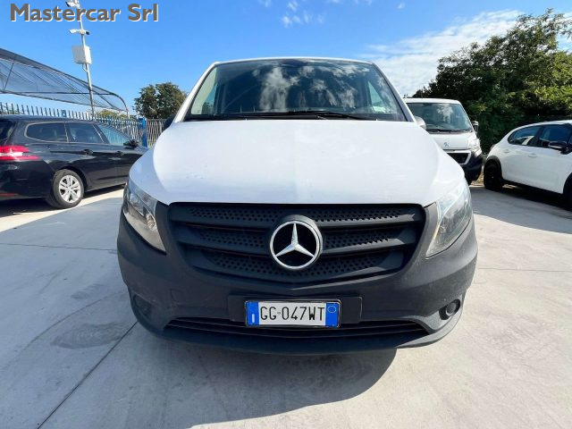MERCEDES-BENZ Vito usata 8
