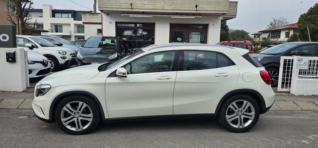 MERCEDES-BENZ GLA 200 usata, con Airbag