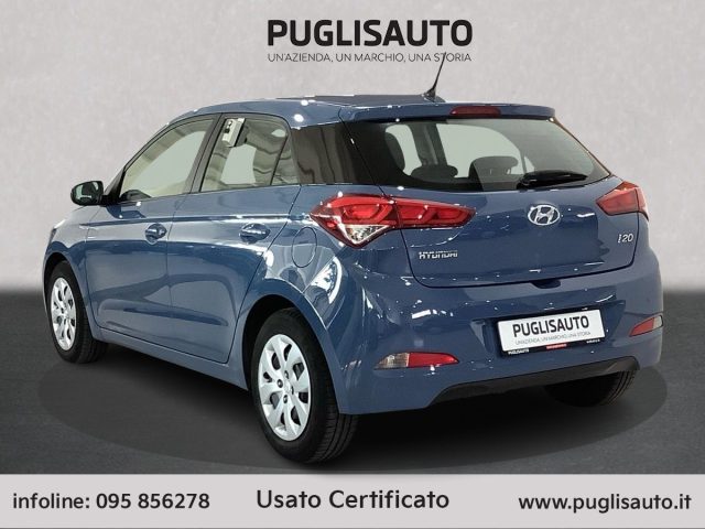 HYUNDAI i20 usata, con Autoradio