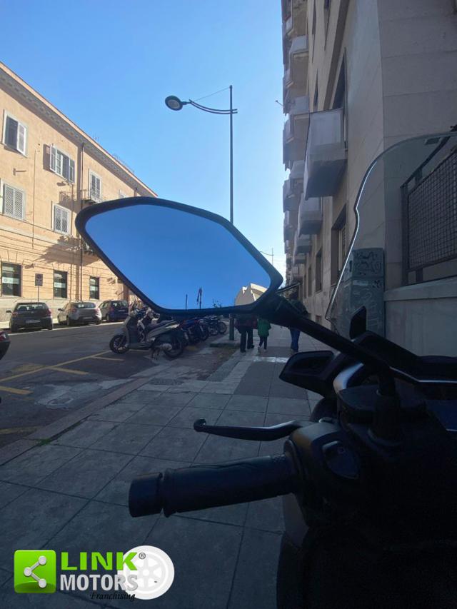 YAMAHA X-Max 400 usata 15