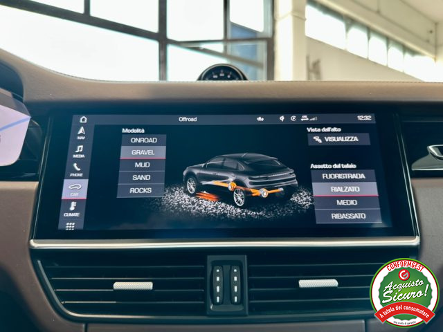 PORSCHE Cayenne usata, con USB