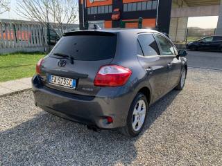 TOYOTA Auris usata, con Alzacristalli elettrici
