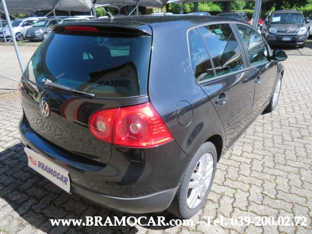 VOLKSWAGEN Golf usata, con Autoradio