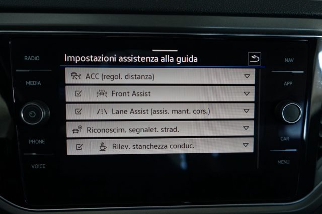 VOLKSWAGEN T-Roc usata, con Controllo trazione