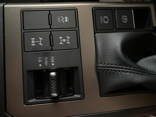 TOYOTA Land Cruiser usata, con ESP