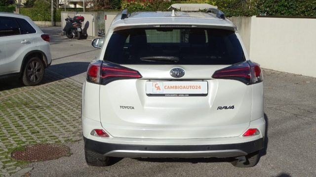 TOYOTA RAV 4 usata, con Chiusura centralizzata