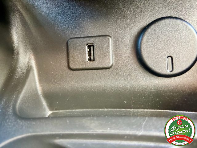 OPEL Corsa usata, con ESP