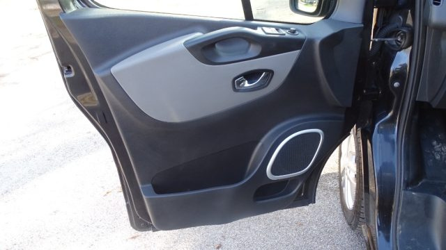 RENAULT Trafic usata 51