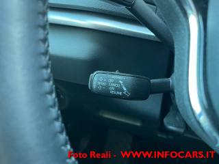 SKODA Karoq usata, con Bracciolo