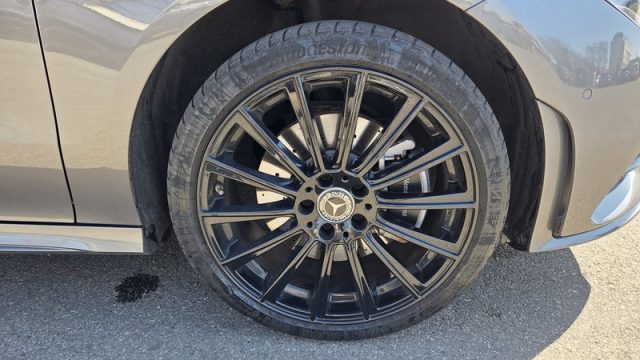MERCEDES-BENZ CLA 250 usata, con Autoradio