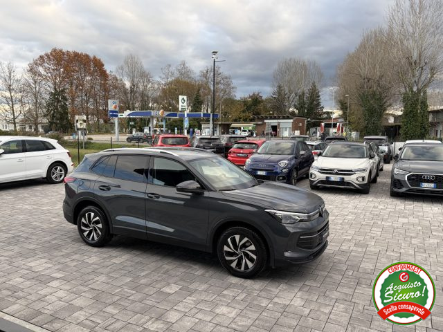 VOLKSWAGEN Tiguan usata, con Cerchi in lega