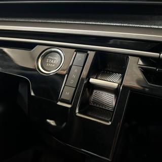 PEUGEOT 5008 usata, con Leve al volante