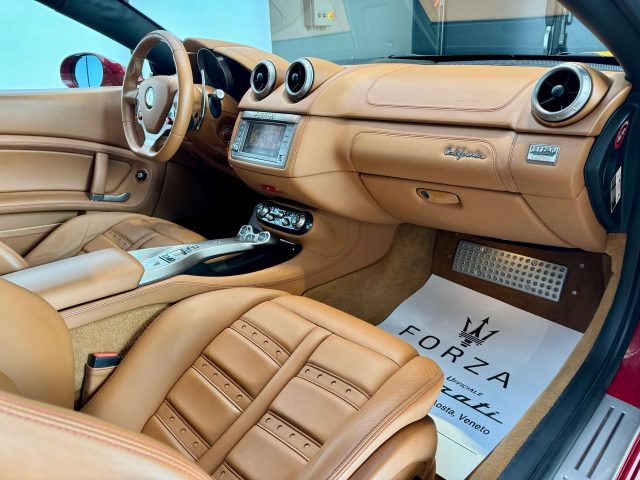 FERRARI California usata, con Luci diurne LED