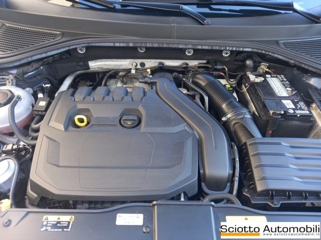 VOLKSWAGEN T-Roc usata, con Autoradio digitale