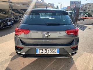 VOLKSWAGEN T-Roc usata, con Autoradio