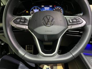VOLKSWAGEN Golf usata, con Sistema di navigazione