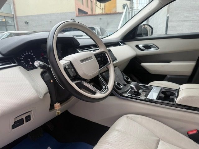 LAND ROVER Range Rover Velar usata, con Boardcomputer