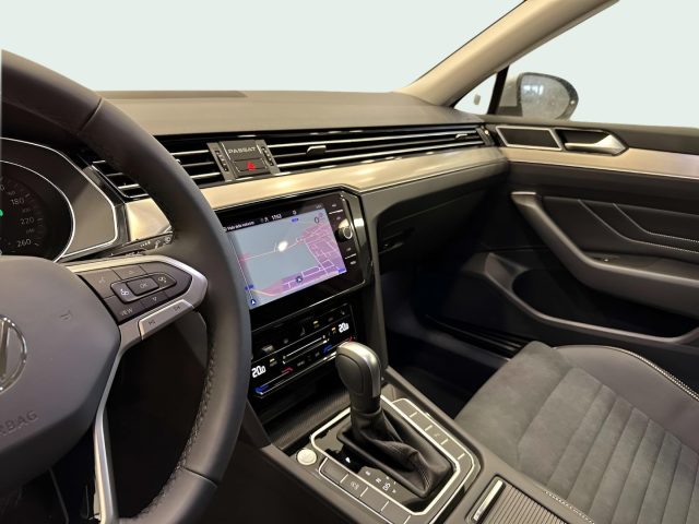 VOLKSWAGEN Passat Variant usata, con Chiusura centralizzata telecomandata